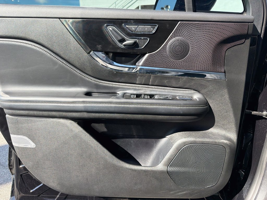 Used 2024 Lincoln Corsair FWD image 21