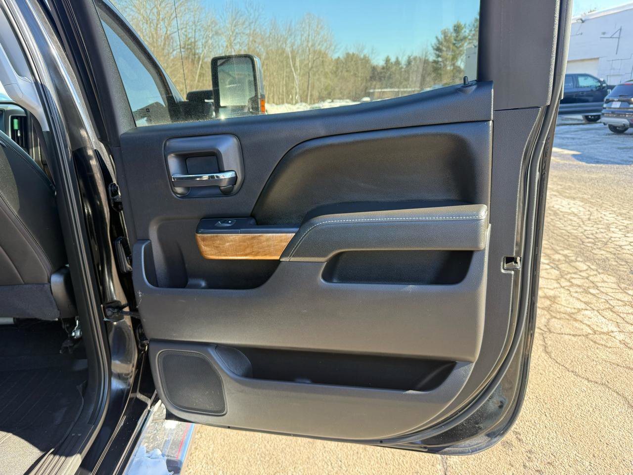 Used 2016 Chevrolet Silverado 2500 LTZ w/ Duramax Plus Package image 21