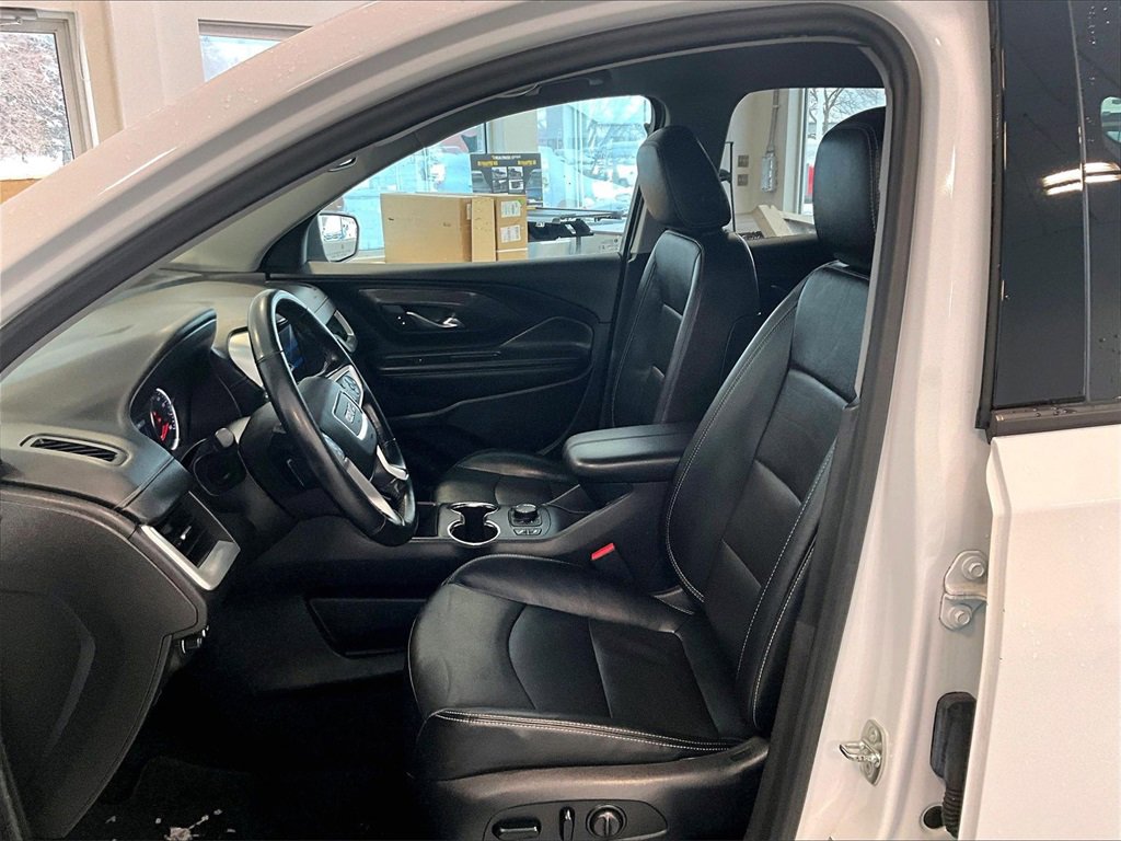 Used 2023 GMC Terrain SLT image 10