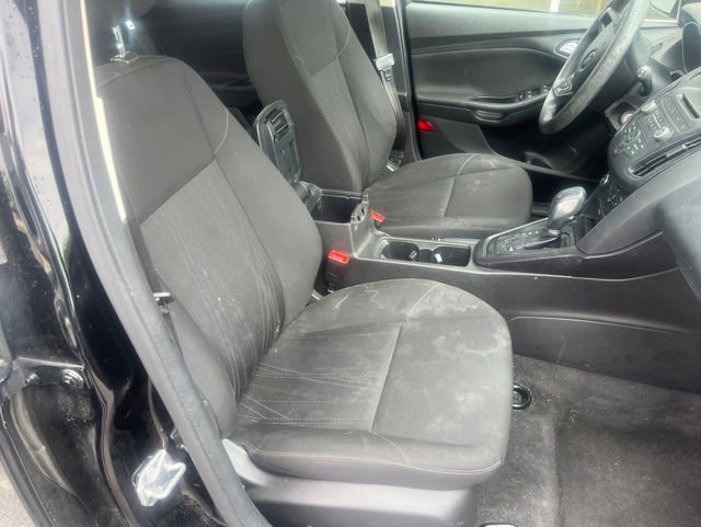 Used 2017 Ford Focus SE FWD image 20