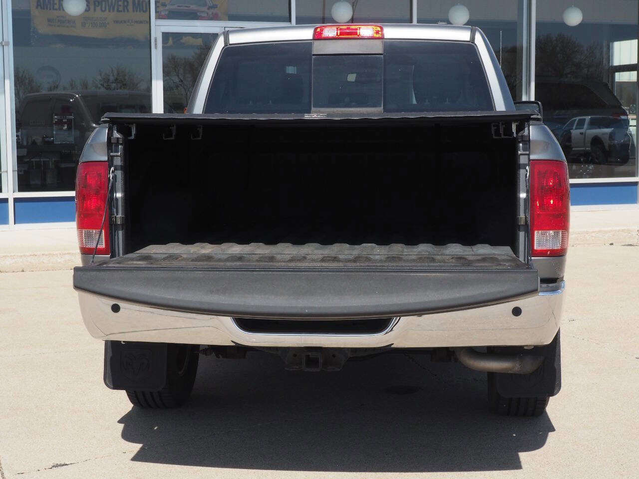 Used 2011 RAM 1500 Classic SLT w/ Luxury Group AWD/4WD image 5