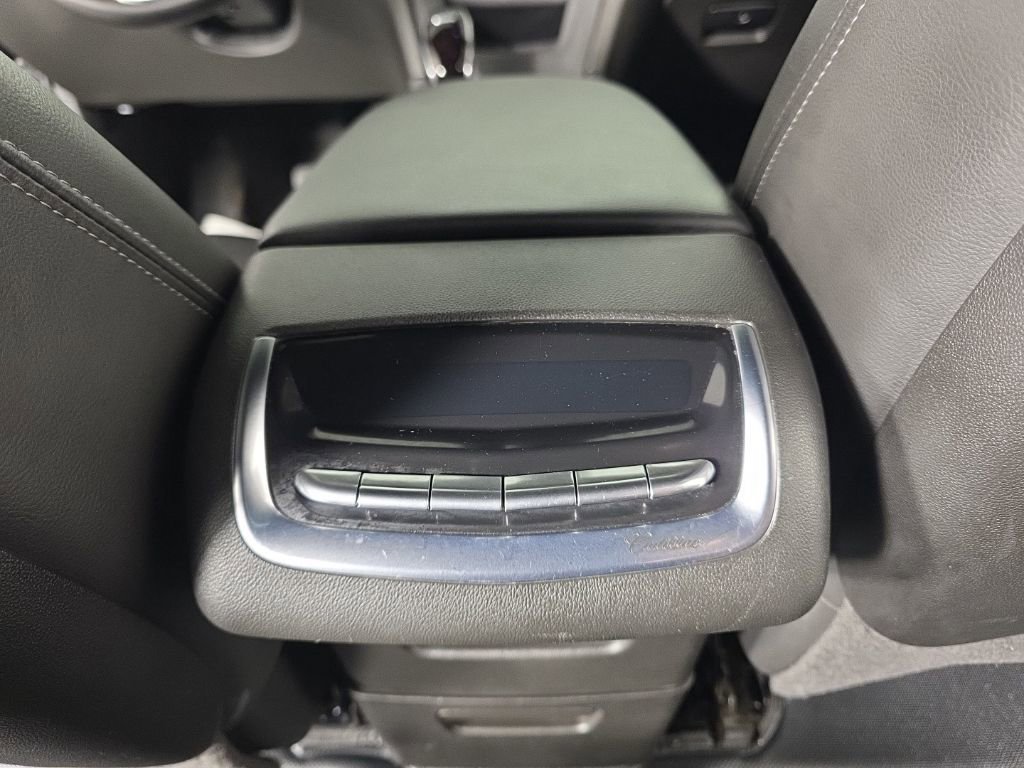 Used 2023 Cadillac XT6 Luxury FWD image 41