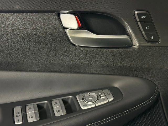Used 2022 Hyundai Santa Fe Calligraphy image 12