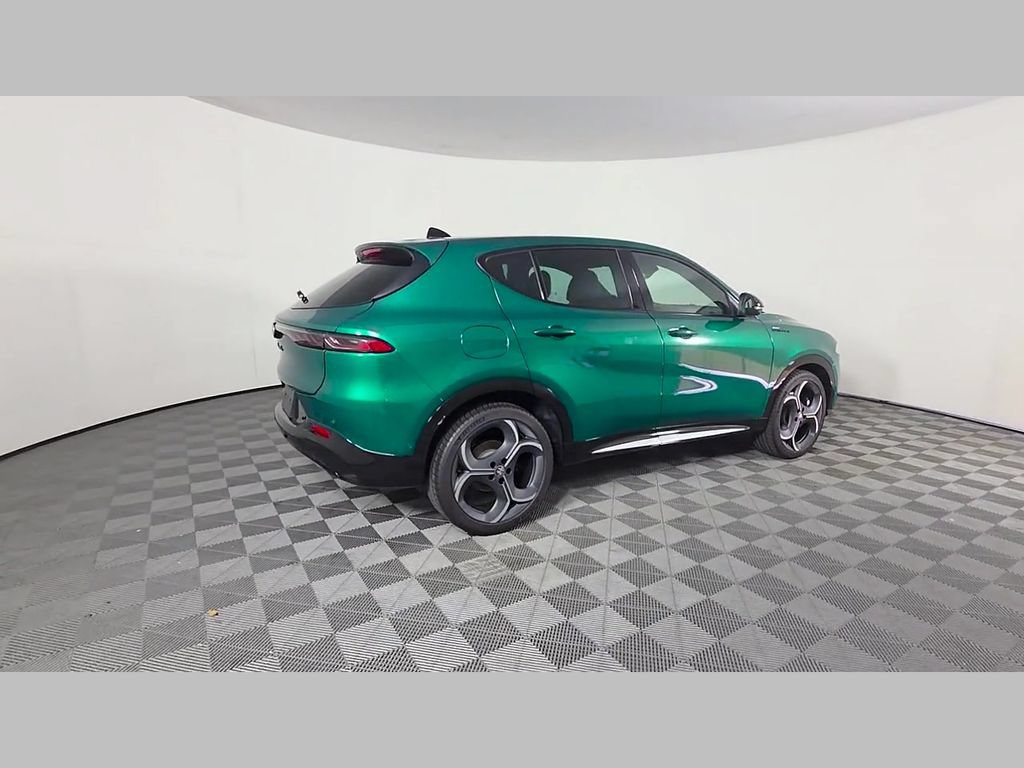 New 2026 Alfa Romeo Tonale w/ Active Assist Package AWD/4WD image 25