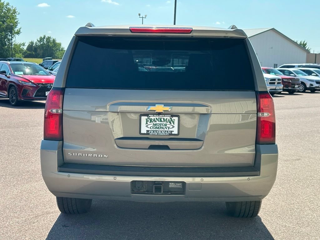 Used 2018 Chevrolet Suburban LT AWD/4WD image 39