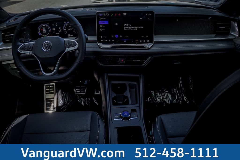 New 2026 Volkswagen Tiguan SE R-Line FWD image 21