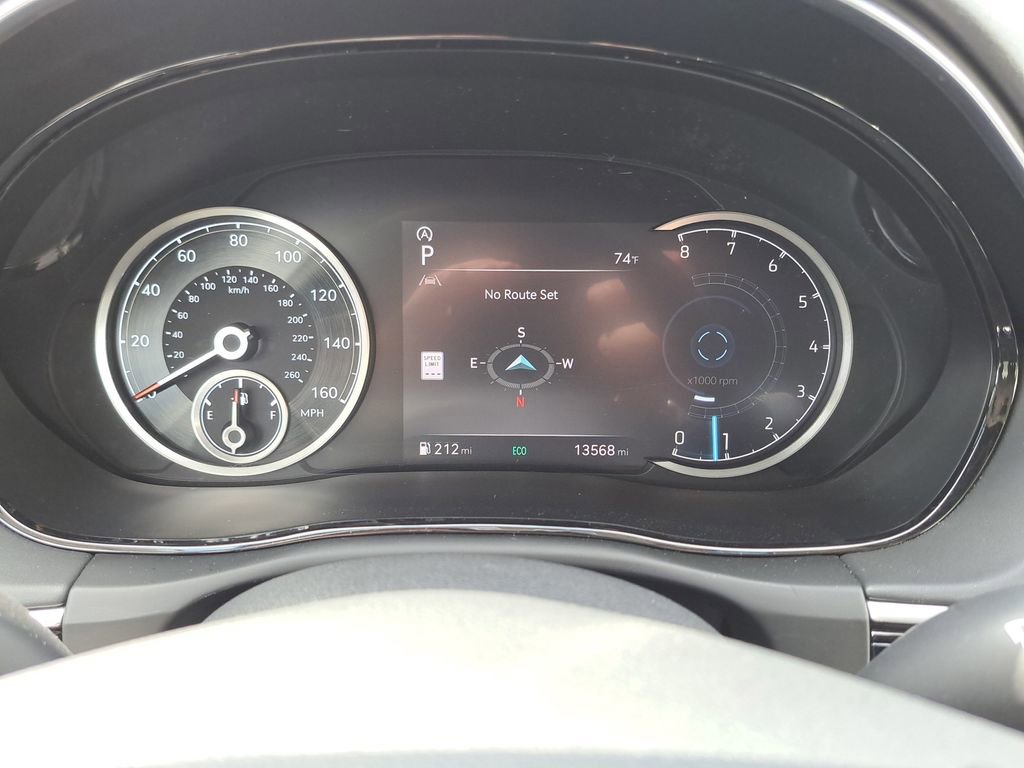 Used 2025 Genesis GV70 2.5T image 12