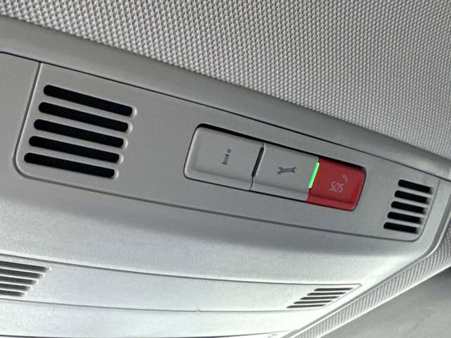 Certified 2022 Volkswagen Jetta SE image 24