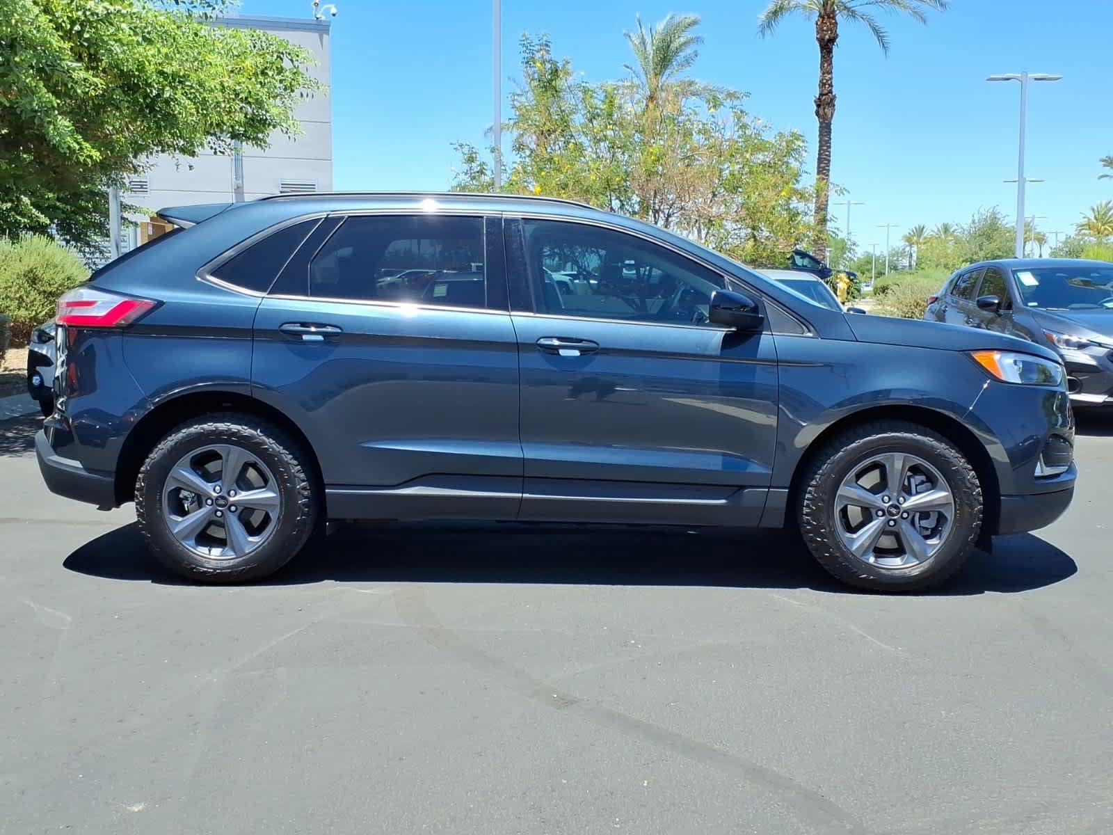 Used 2024 Ford Edge SEL w/ Sport Appearance Package AWD/4WD image 8