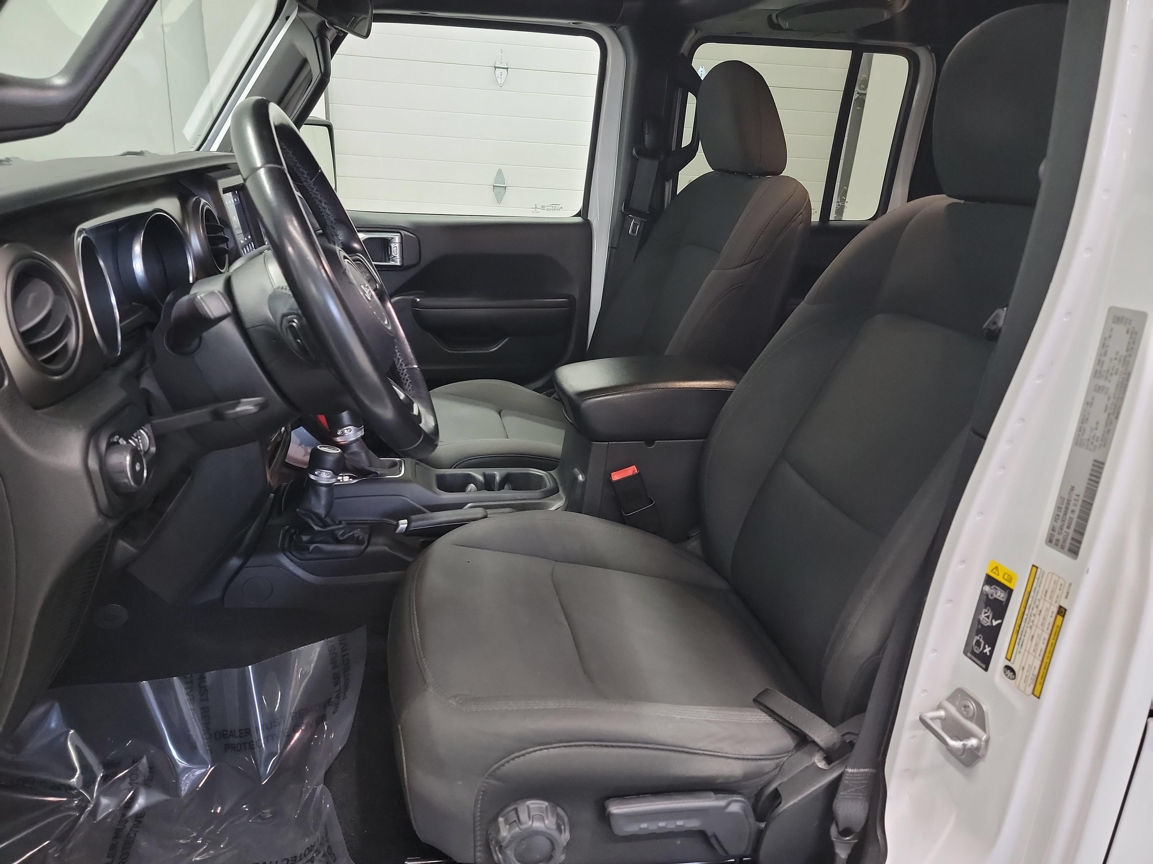 Used 2021 Jeep Wrangler Unlimited Sport AWD/4WD image 12