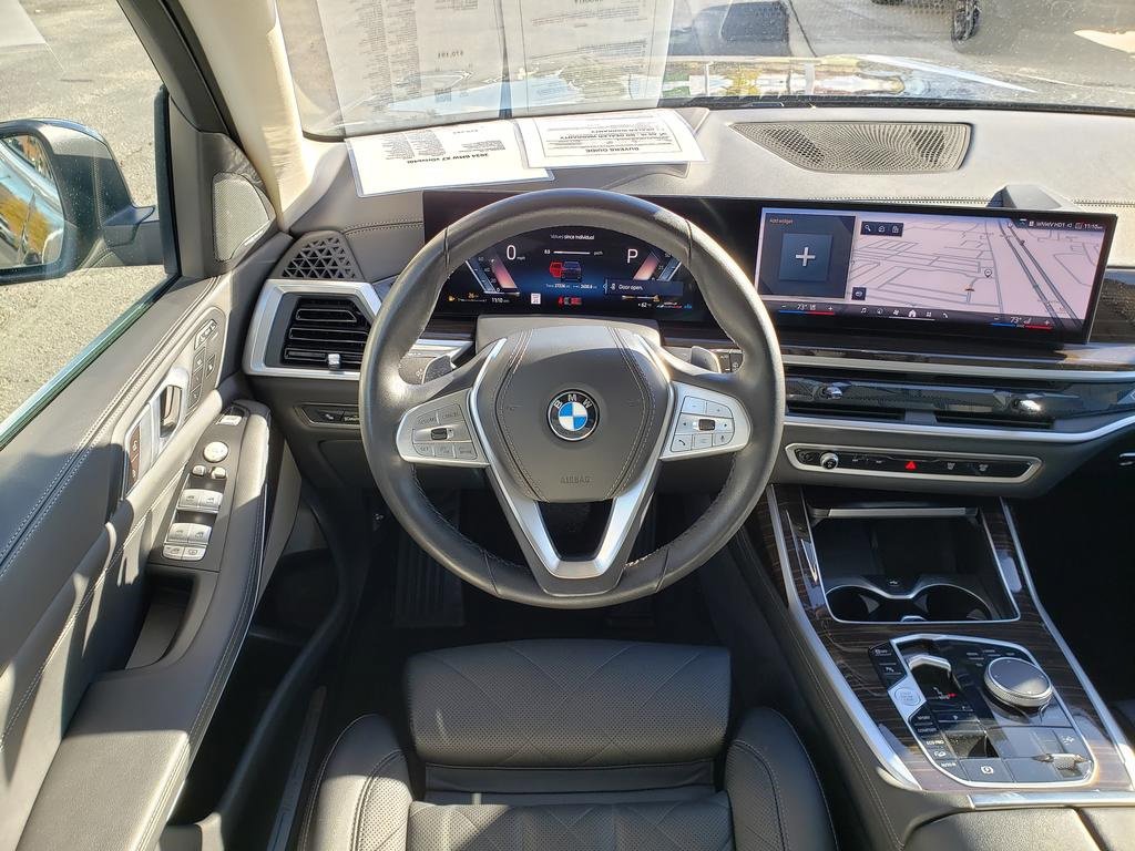 Used 2024 BMW X7 xDrive40i image 14