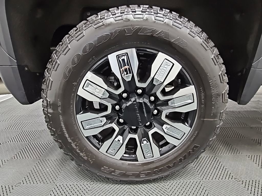 Used 2024 GMC Sierra 2500 Denali w/ Technology Package image 50
