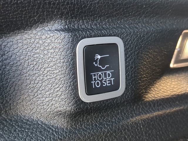 Used 2021 Jeep Grand Cherokee L Overland w/ Luxury Tech Group IV image 13