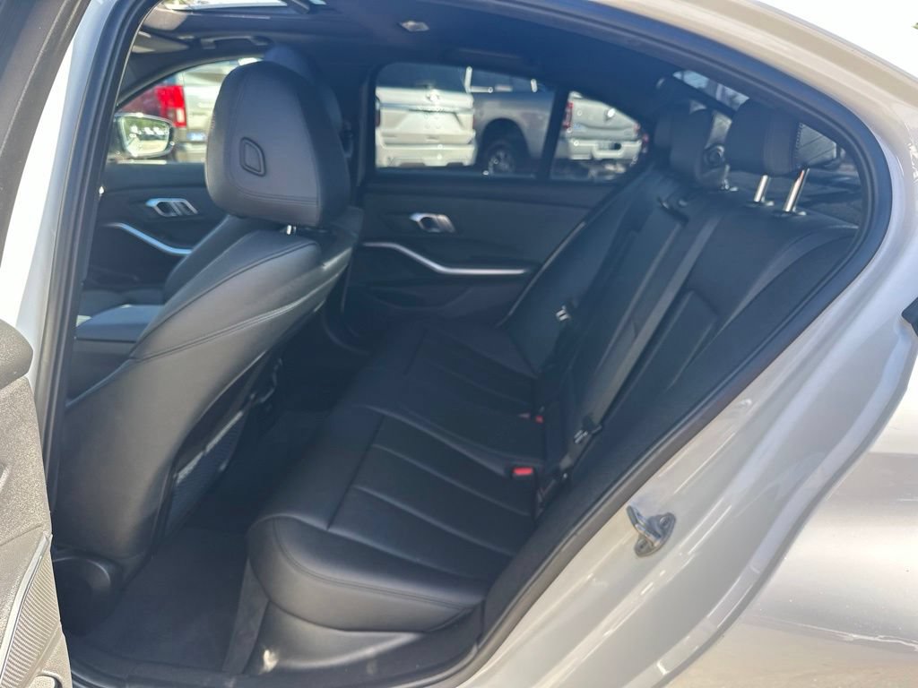 Used 2021 BMW 330i xDrive Sedan w/ M Sport Package AWD/4WD image 33