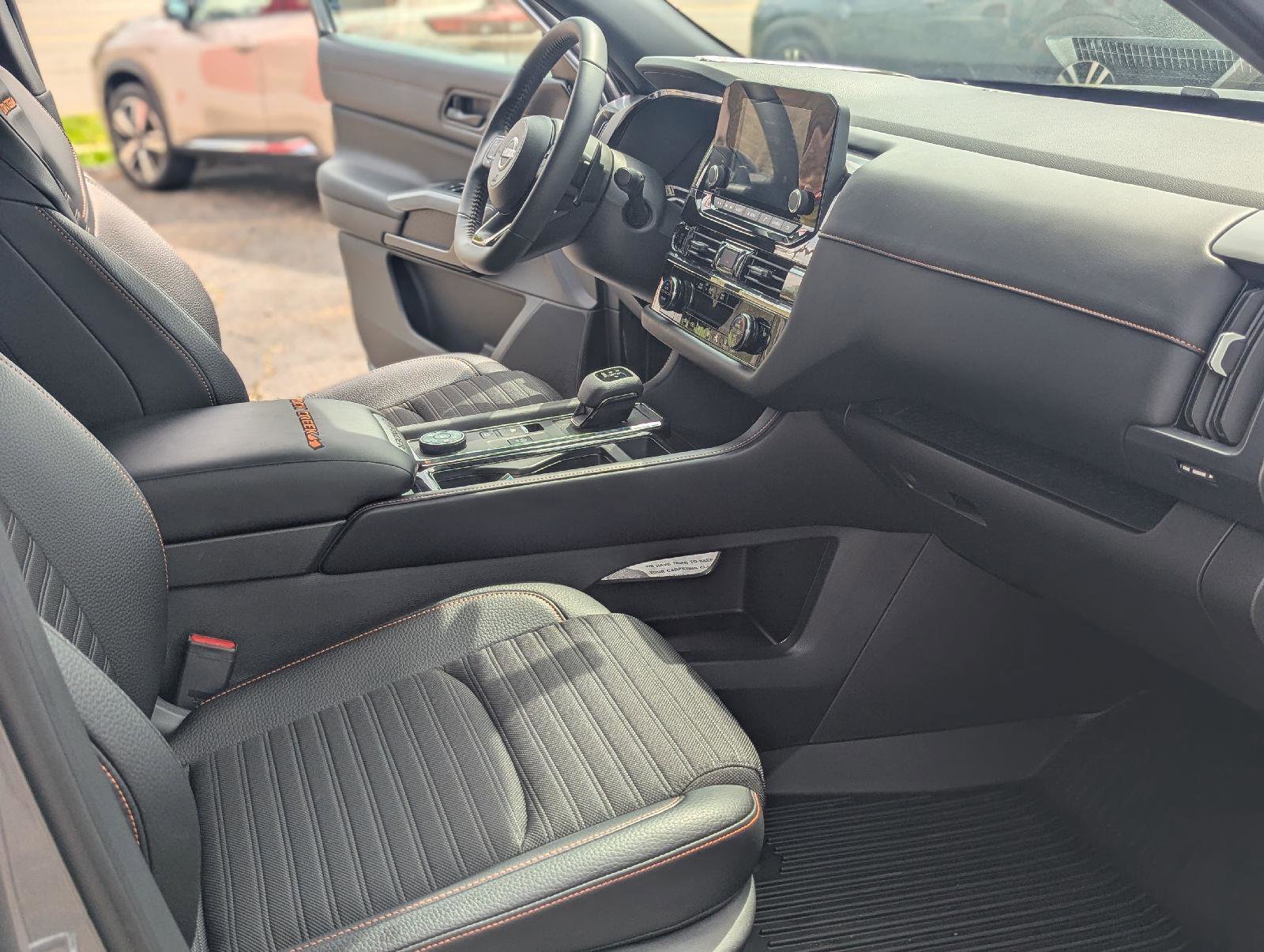 Certified 2025 Nissan Pathfinder Rock Creek AWD/4WD image 34