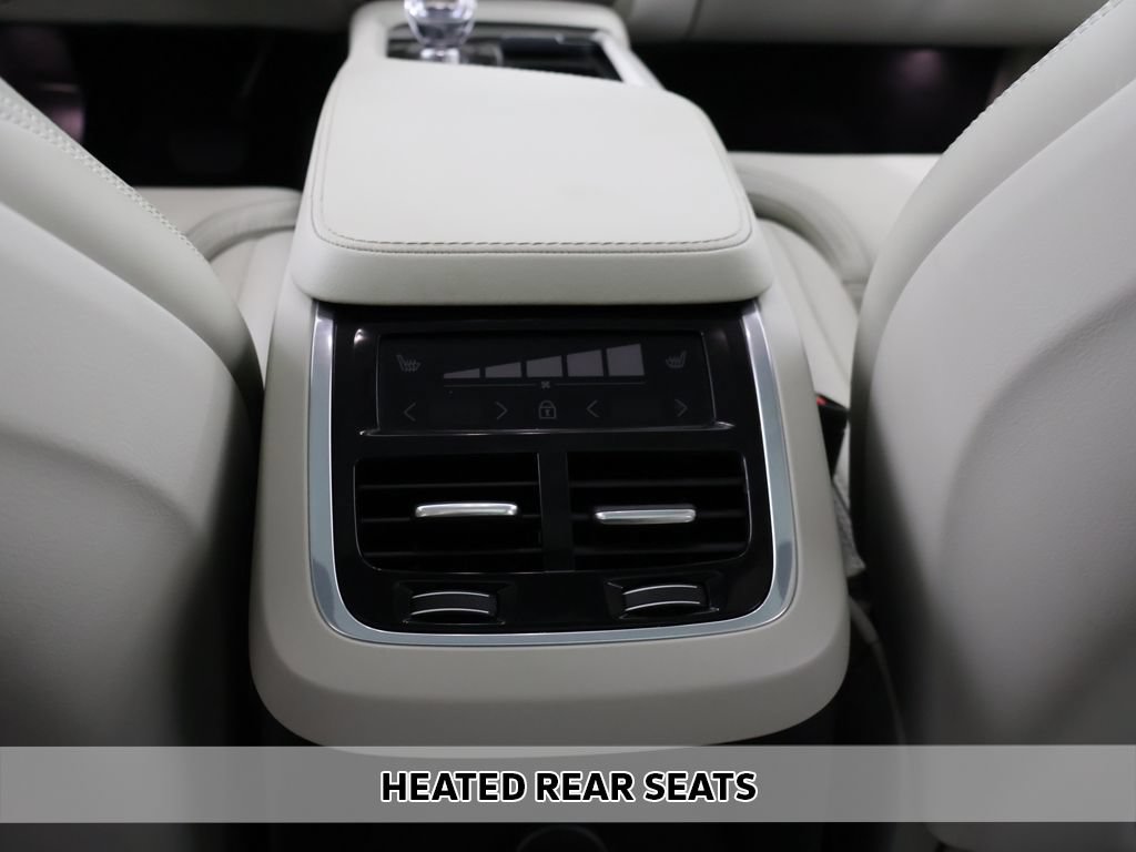 Used 2024 Volvo XC90 T8 Ultimate w/ Protection Package Premier AWD/4WD image 10