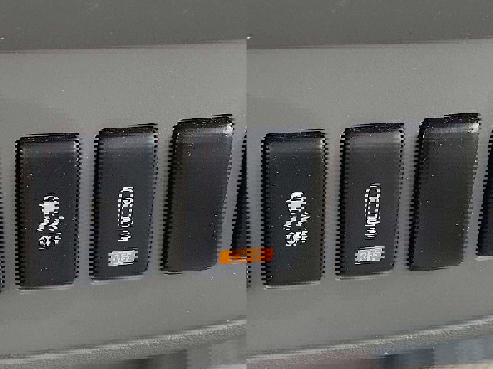 Used 2018 Nissan Frontier SV w/ Value Truck Package AWD/4WD image 23