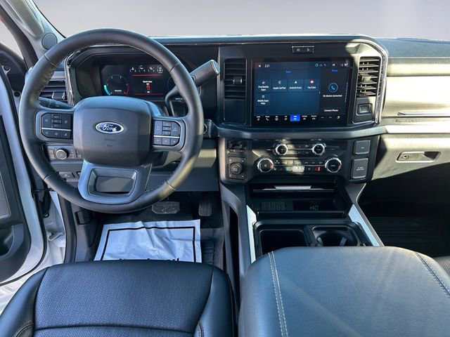 Used 2025 Ford F350 Lariat w/ Black Appearance Package image 10