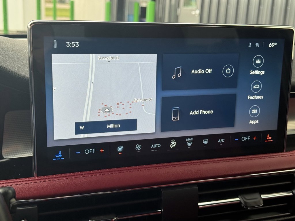 Used 2023 Lincoln Corsair Reserve w/ Equipment Group 201A image 14