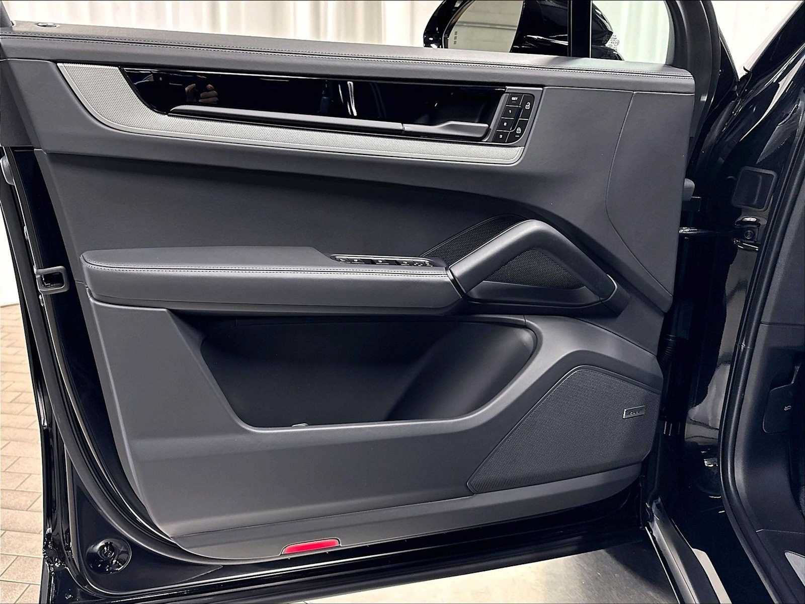 New 2026 Porsche Cayenne AWD/4WD image 22