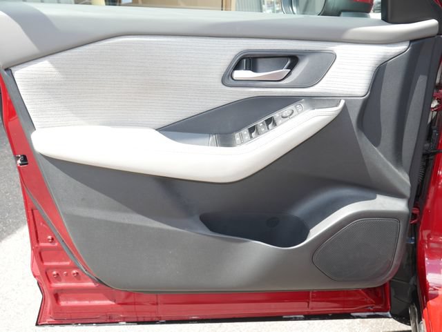 Used 2021 Nissan Rogue SV AWD/4WD image 10