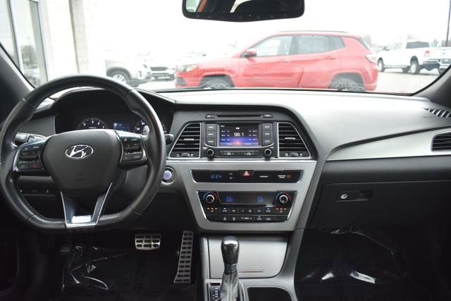 Used 2015 Hyundai Sonata Sport 2.0T image 31