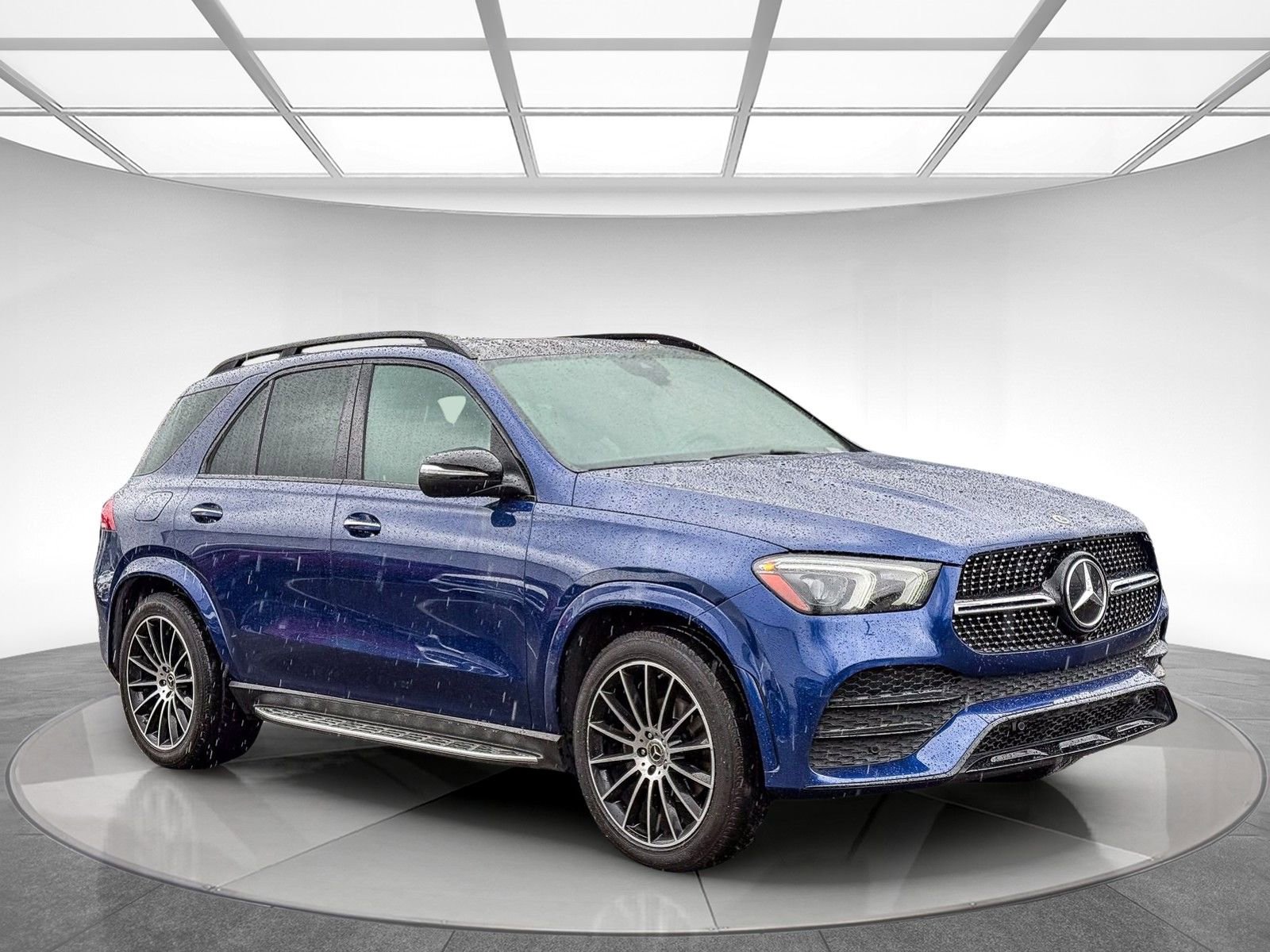 Used 2021 Mercedes-Benz GLE 350 4MATIC image 4