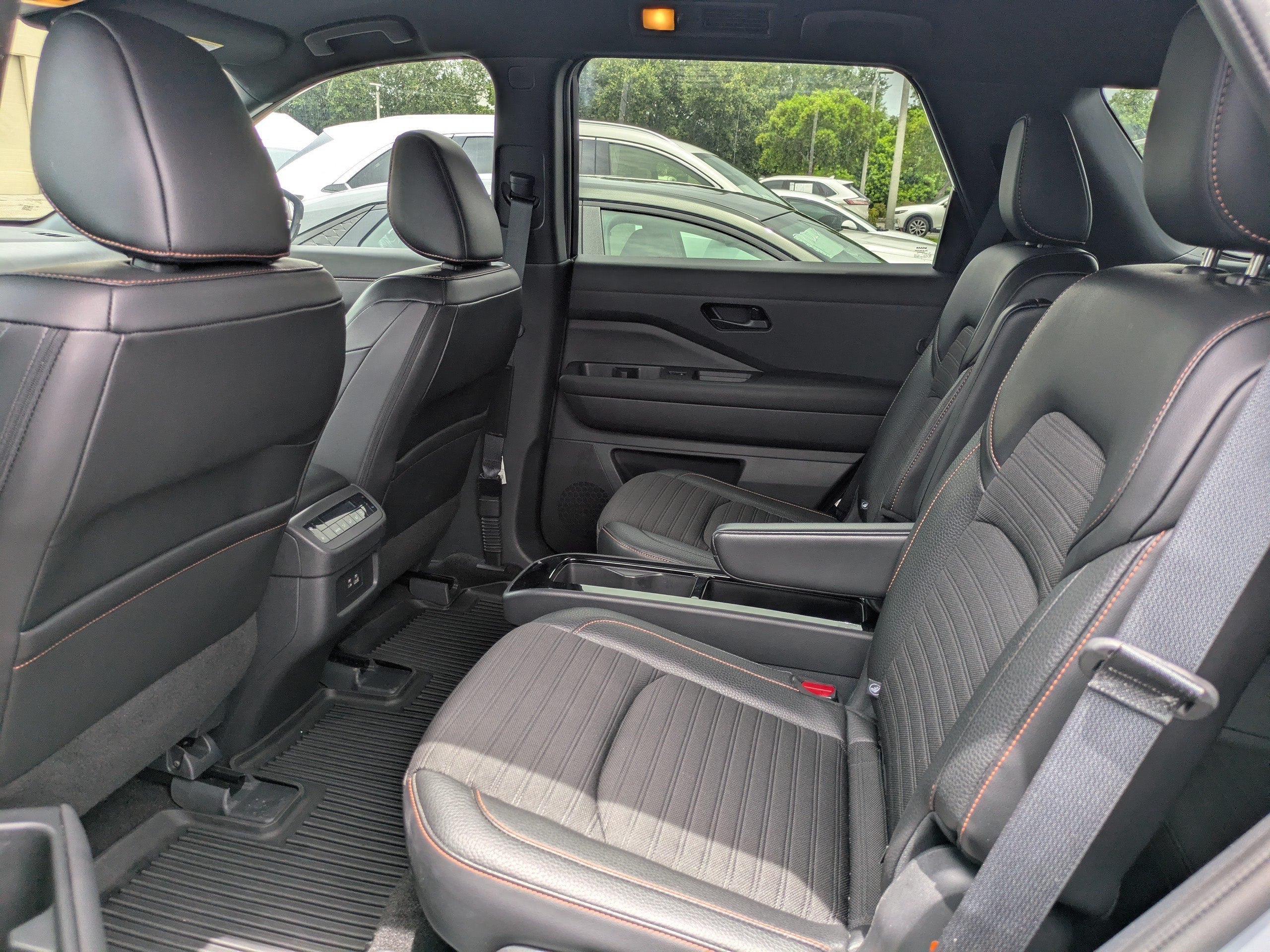 Used 2024 Nissan Pathfinder Rock Creek AWD/4WD image 11