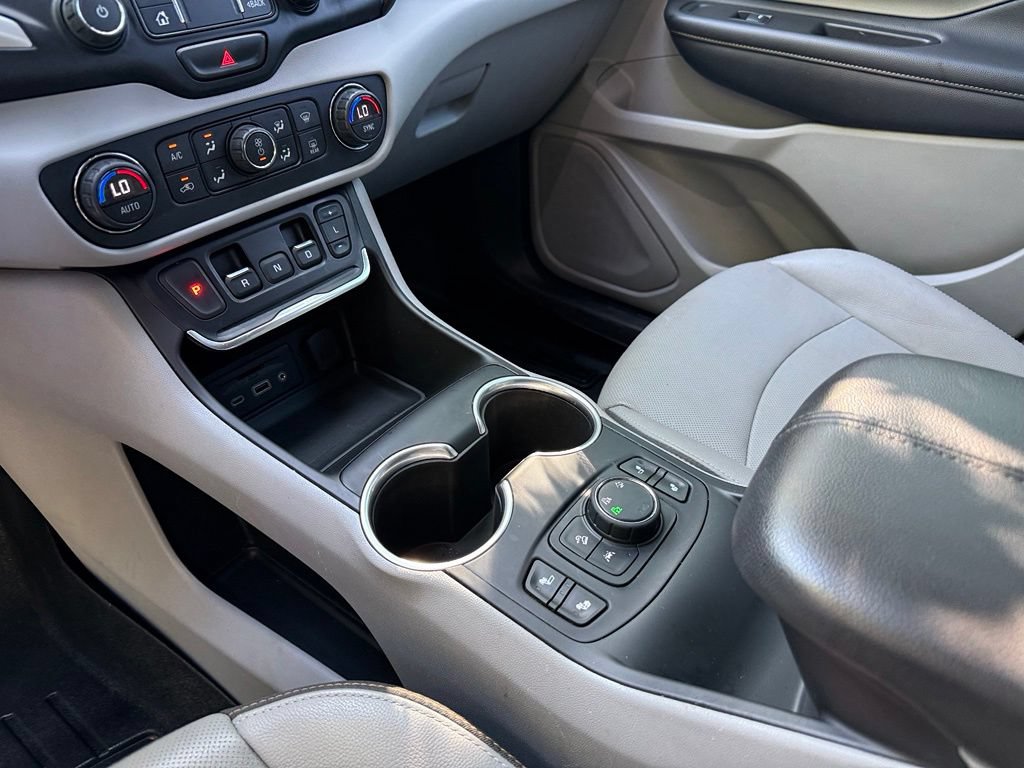 Used 2020 GMC Terrain SLT w/ Preferred Package AWD/4WD image 13