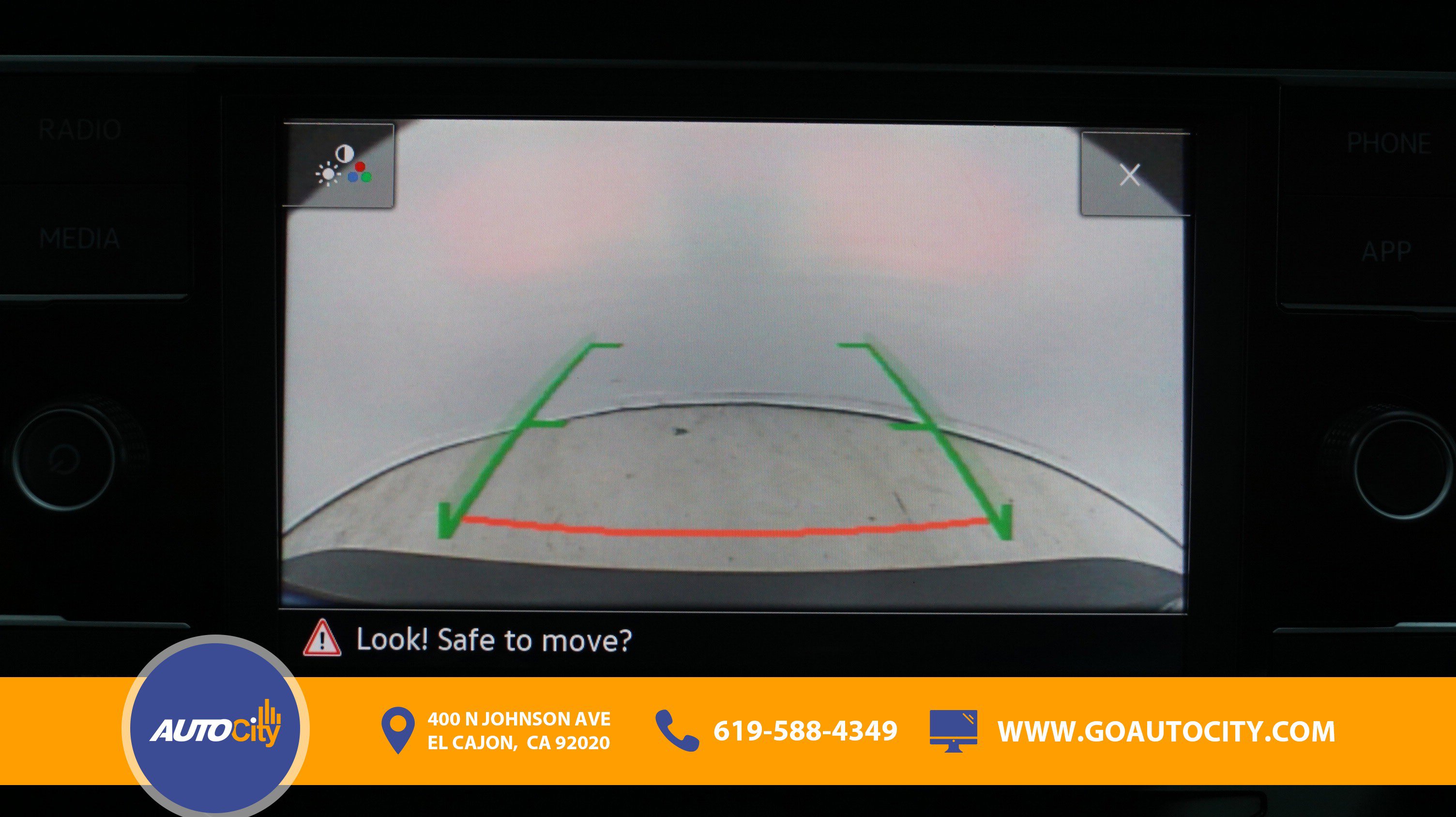 Used 2024 Volkswagen Jetta SE image 11