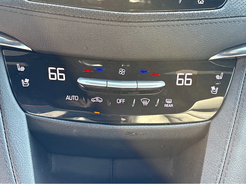 Certified 2025 Cadillac XT5 Premium Luxury image 13