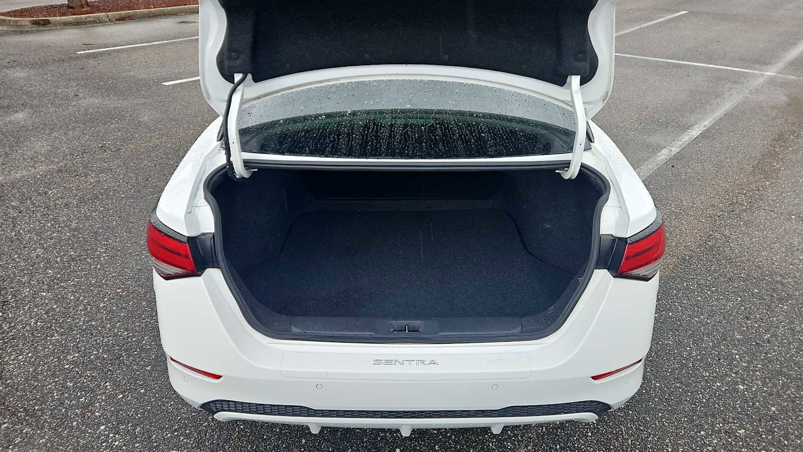 Used 2021 Nissan Sentra SV image 20