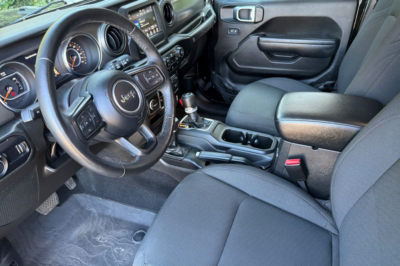 Used 2023 Jeep Wrangler Unlimited Sport AWD/4WD image 11