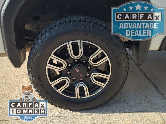 Used 2023 GMC Sierra 2500 AT4 w/ AT4 Preferred Package image 4