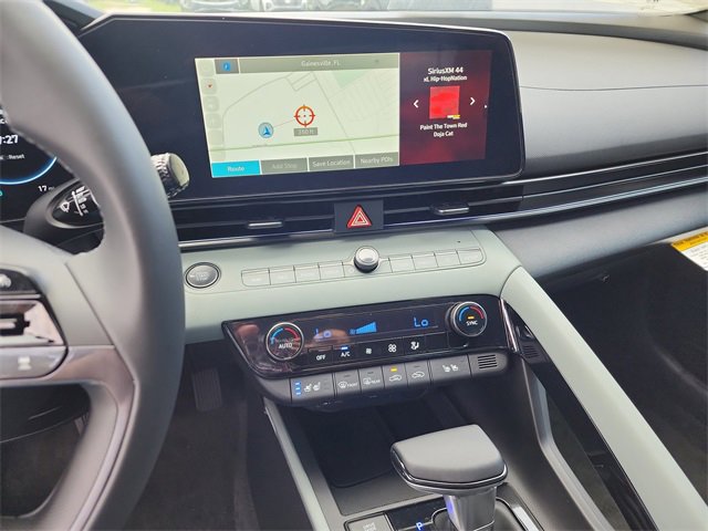 New 2025 Hyundai Elantra Limited image 19
