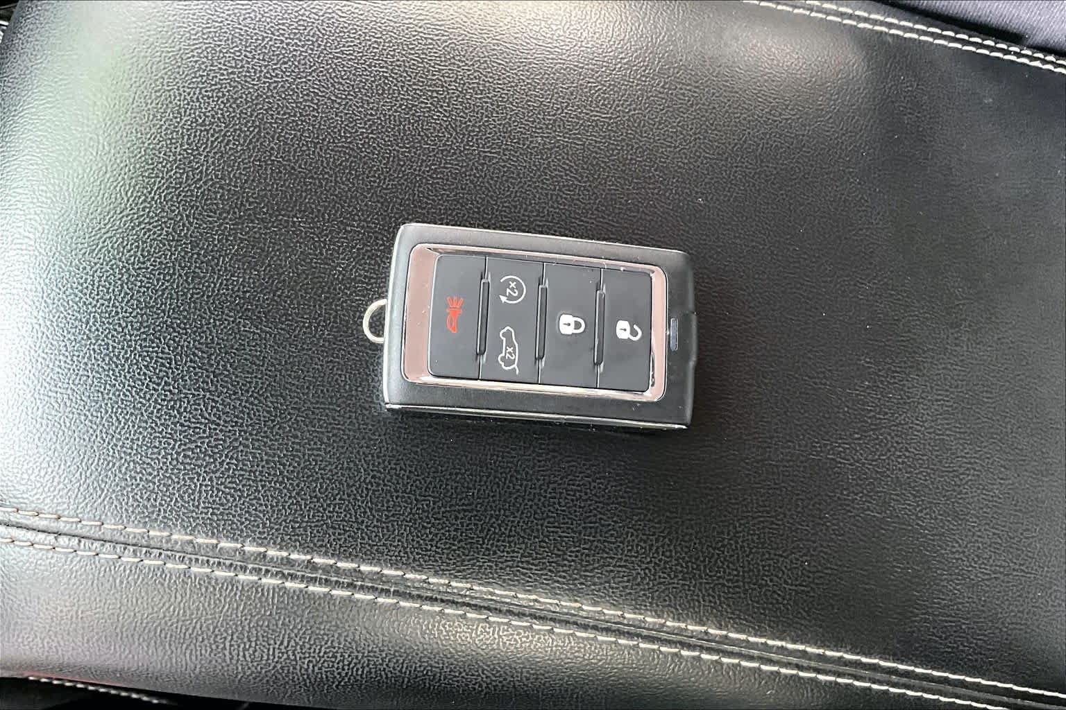 Used 2022 Jeep Grand Cherokee L Limited RWD image 14