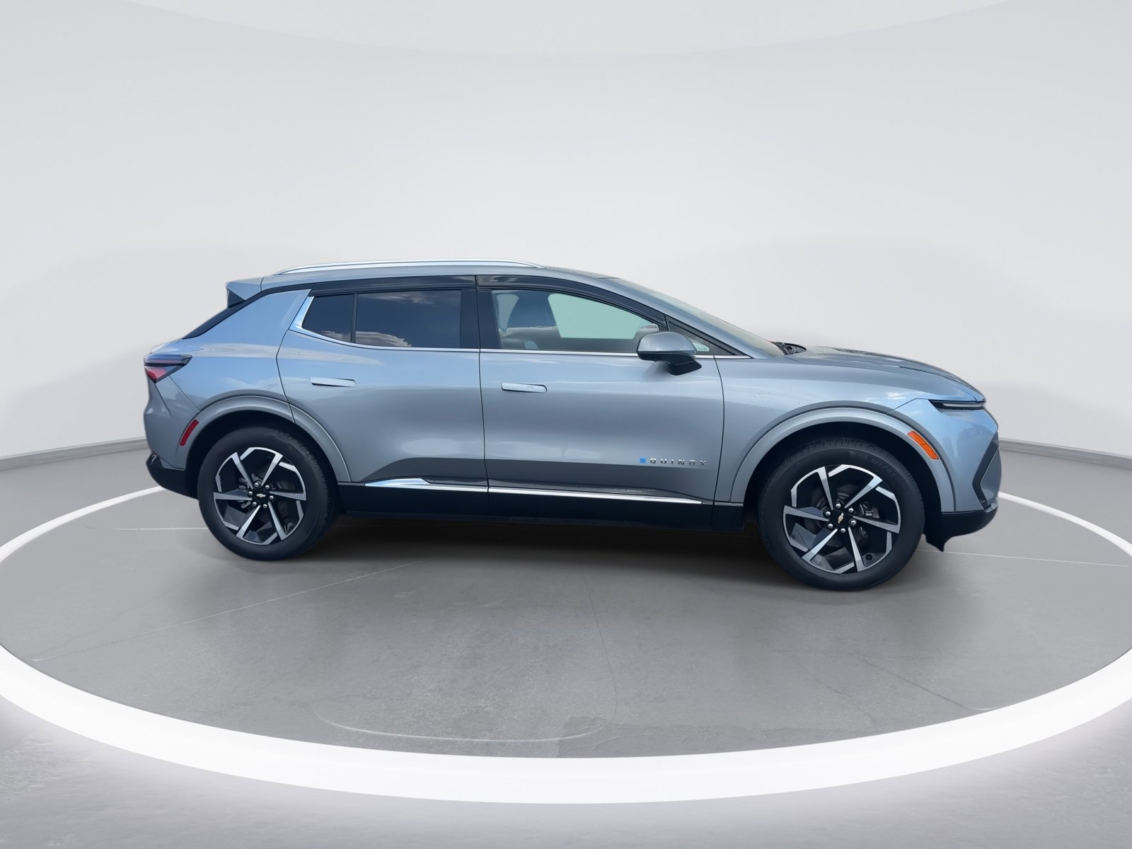 Used 2025 Chevrolet Equinox EV LT w/ Convenience Package AWD/4WD image 10