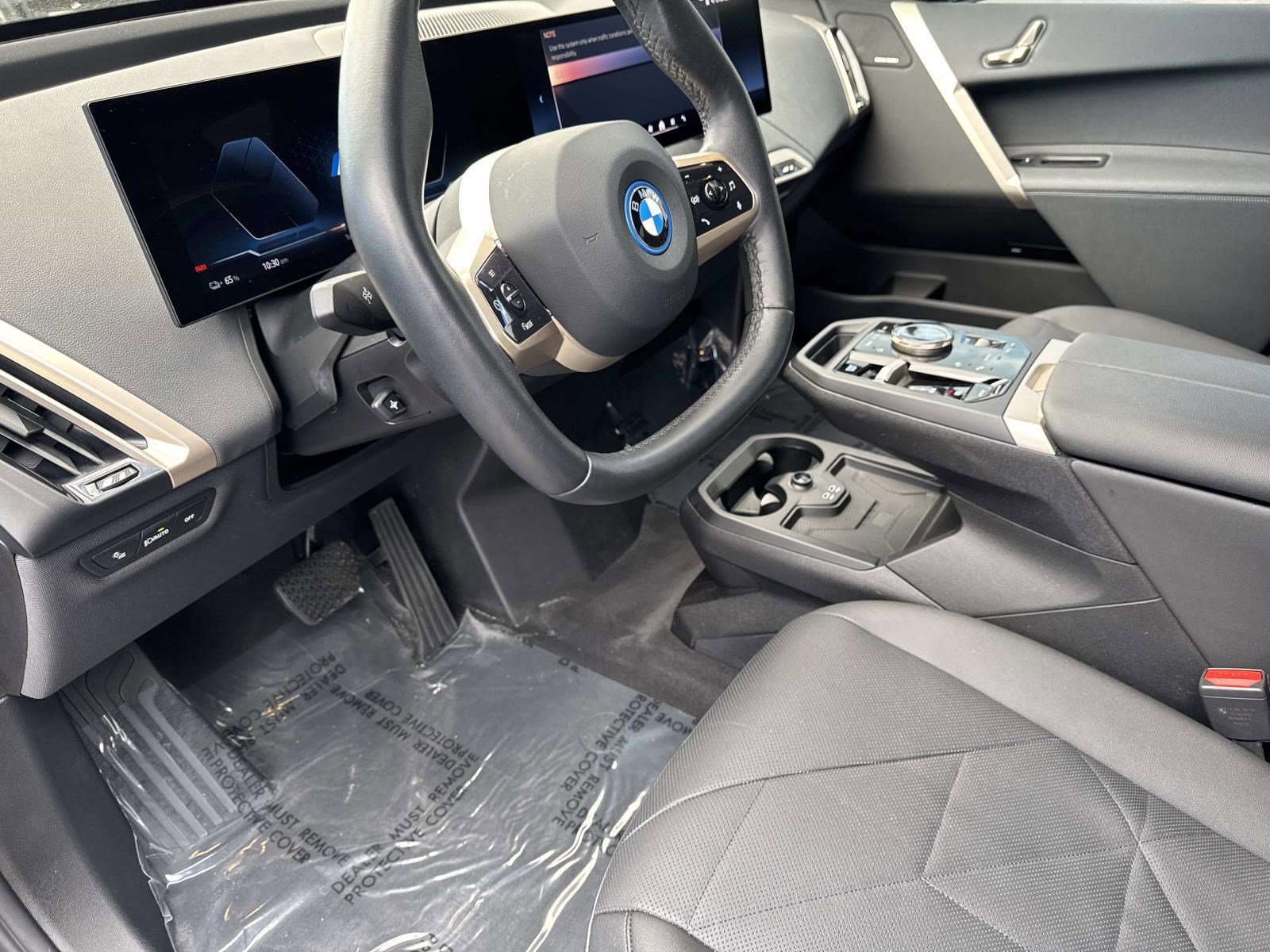 Certified 2024 BMW iX xDrive50 w/ Sport Package AWD/4WD image 20