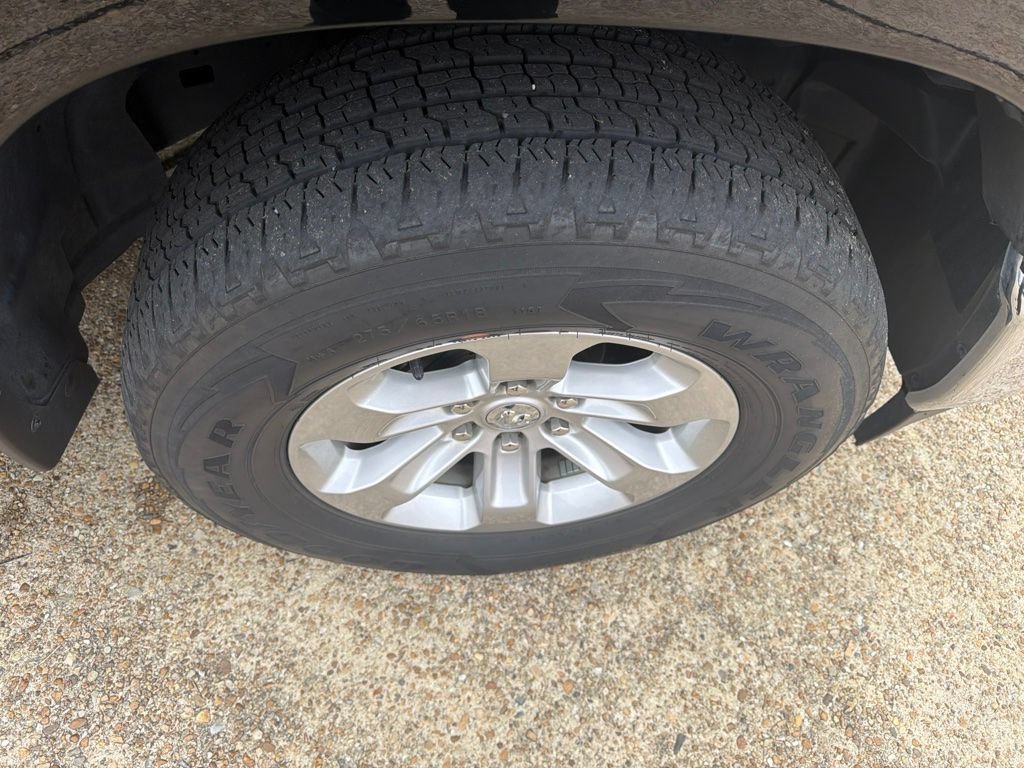 Used 2023 RAM 1500 Laramie AWD/4WD image 12