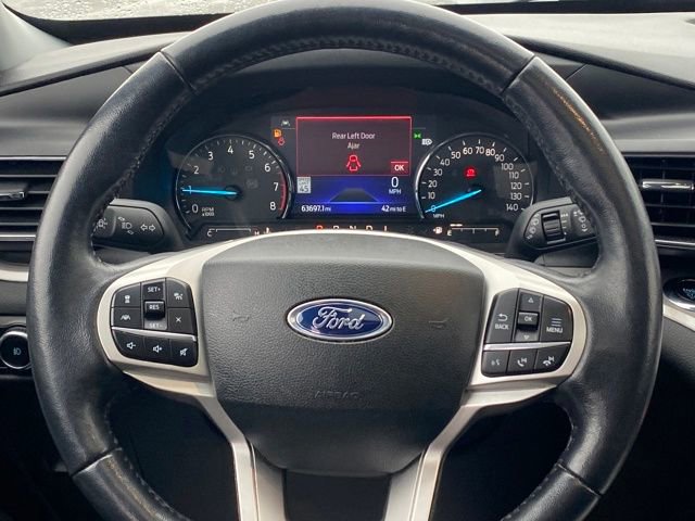Used 2023 Ford Explorer XLT image 9