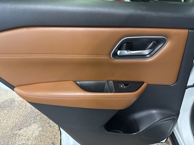 Used 2024 Nissan Rogue Platinum image 20