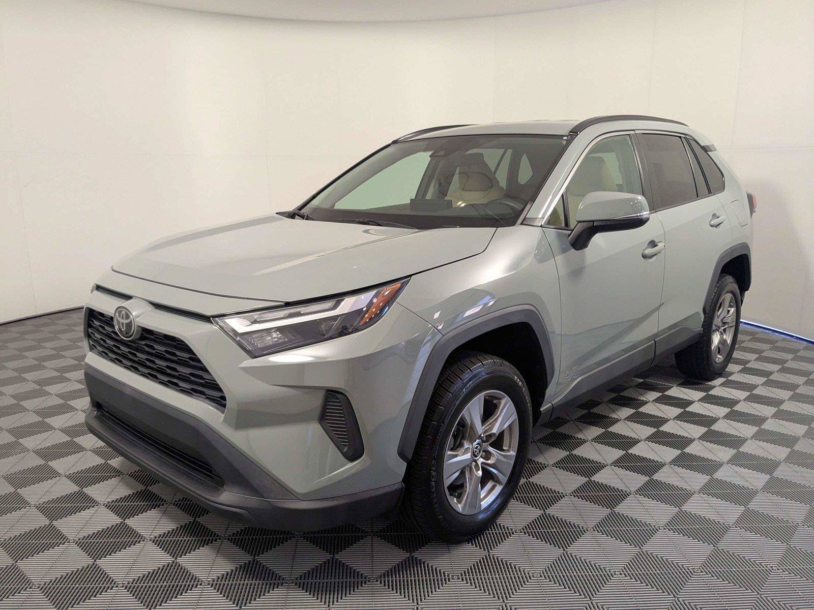 Certified 2022 Toyota RAV4 XLE FWD image 2