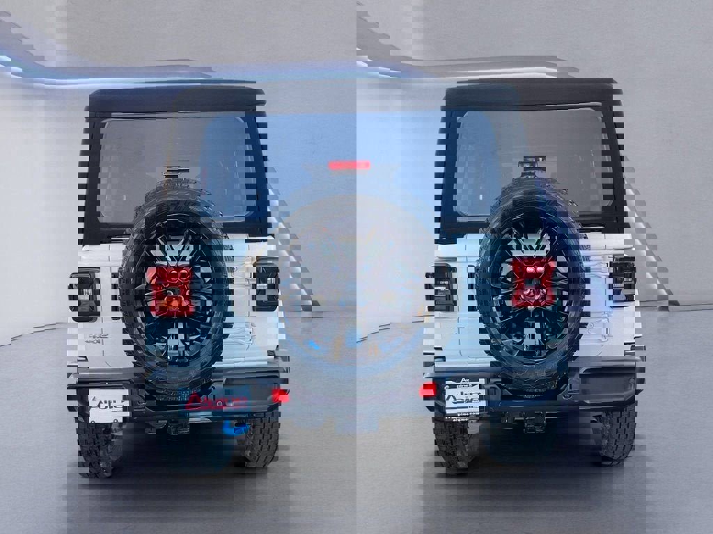 Used 2022 Jeep Wrangler Unlimited Sahara w/ Cold Weather Group image 4