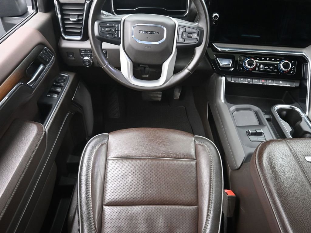Used 2024 GMC Sierra 2500 Denali w/ Denali Reserve Package image 11