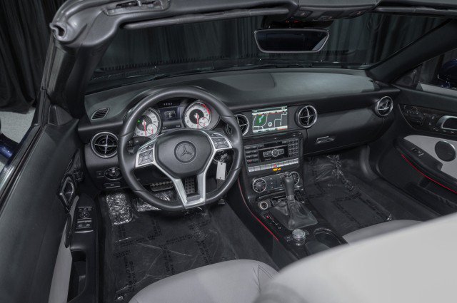 Certified 2015 Mercedes-Benz SLK 250 image 17