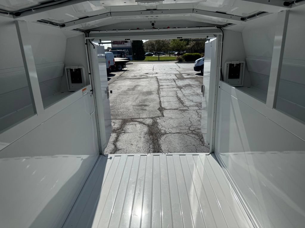 New 2026 Ford E-350 and Econoline 350 Super Duty w/ Power Equipment Group RWD image 42