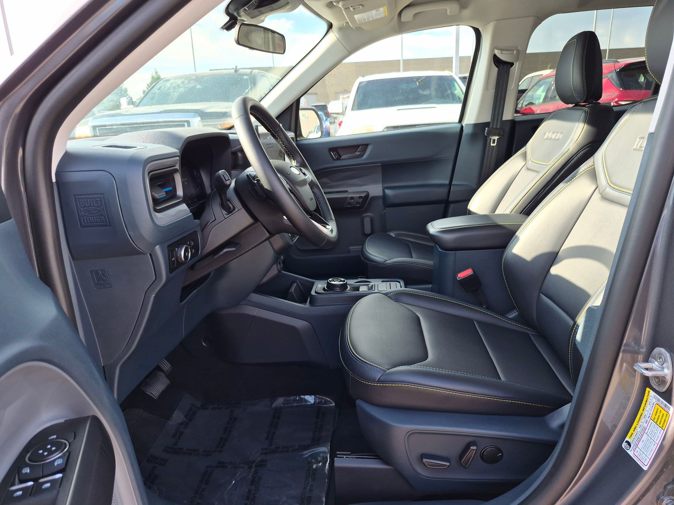 Used 2025 Ford Maverick Lobo AWD/4WD image 15