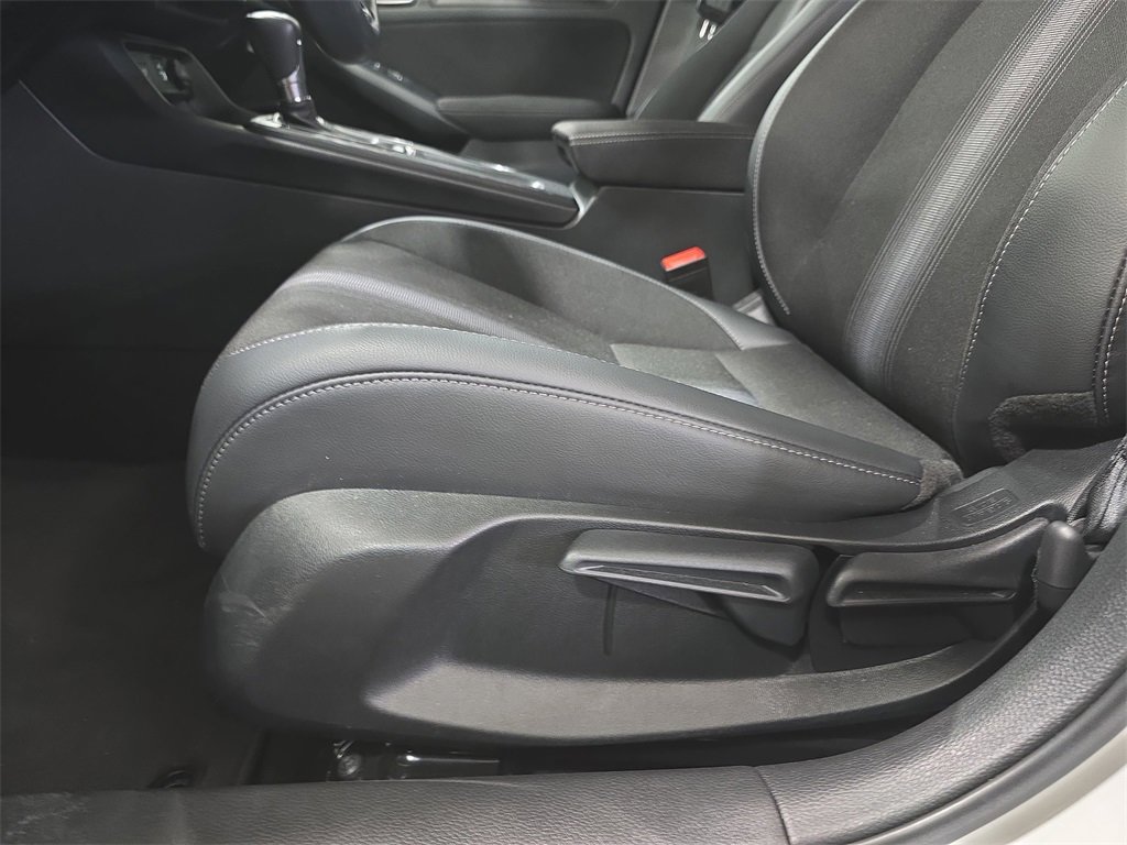 Used 2023 Honda Civic Sport image 27
