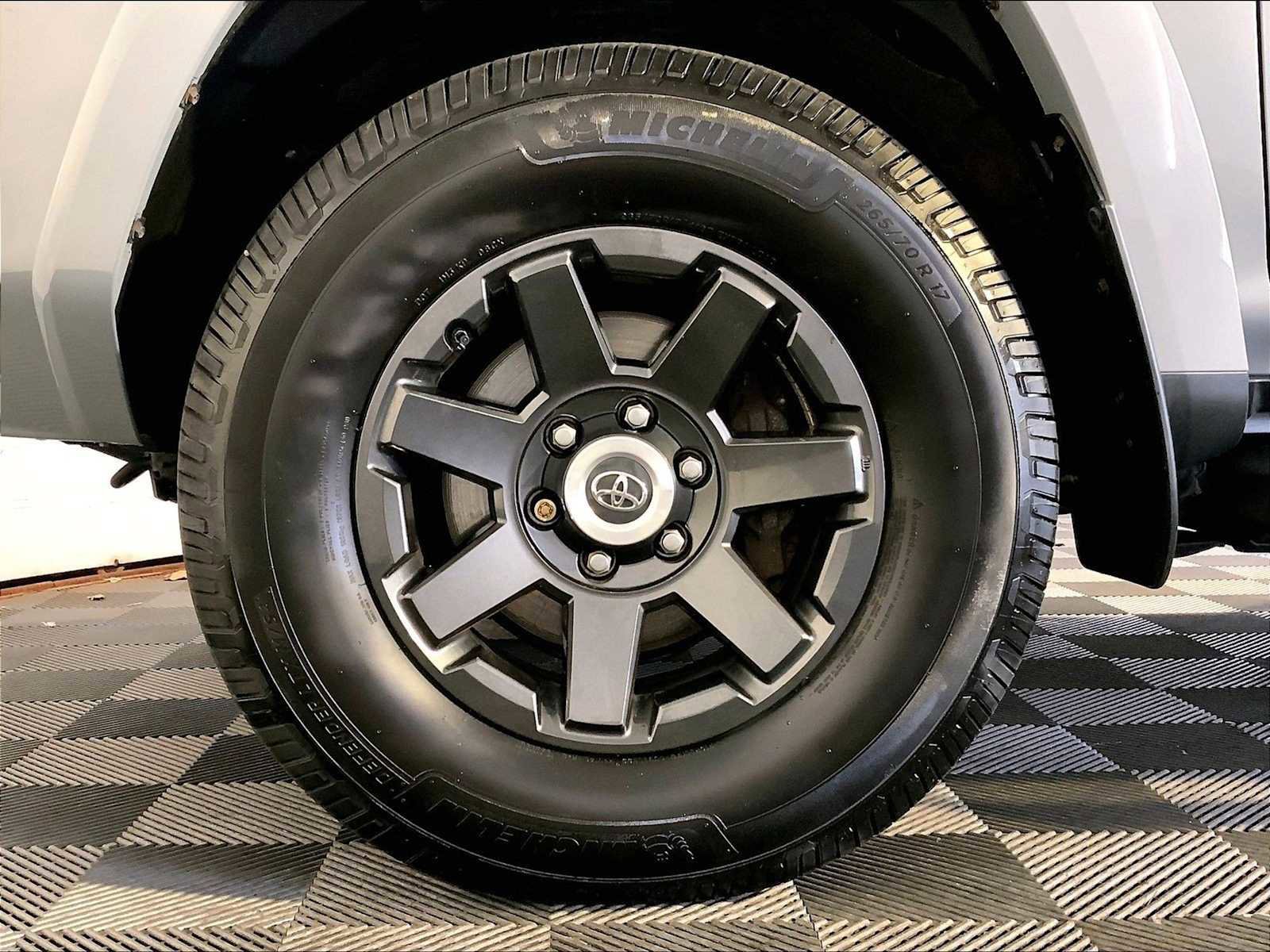 Used 2021 Toyota 4Runner Trail Special Edition AWD/4WD image 11