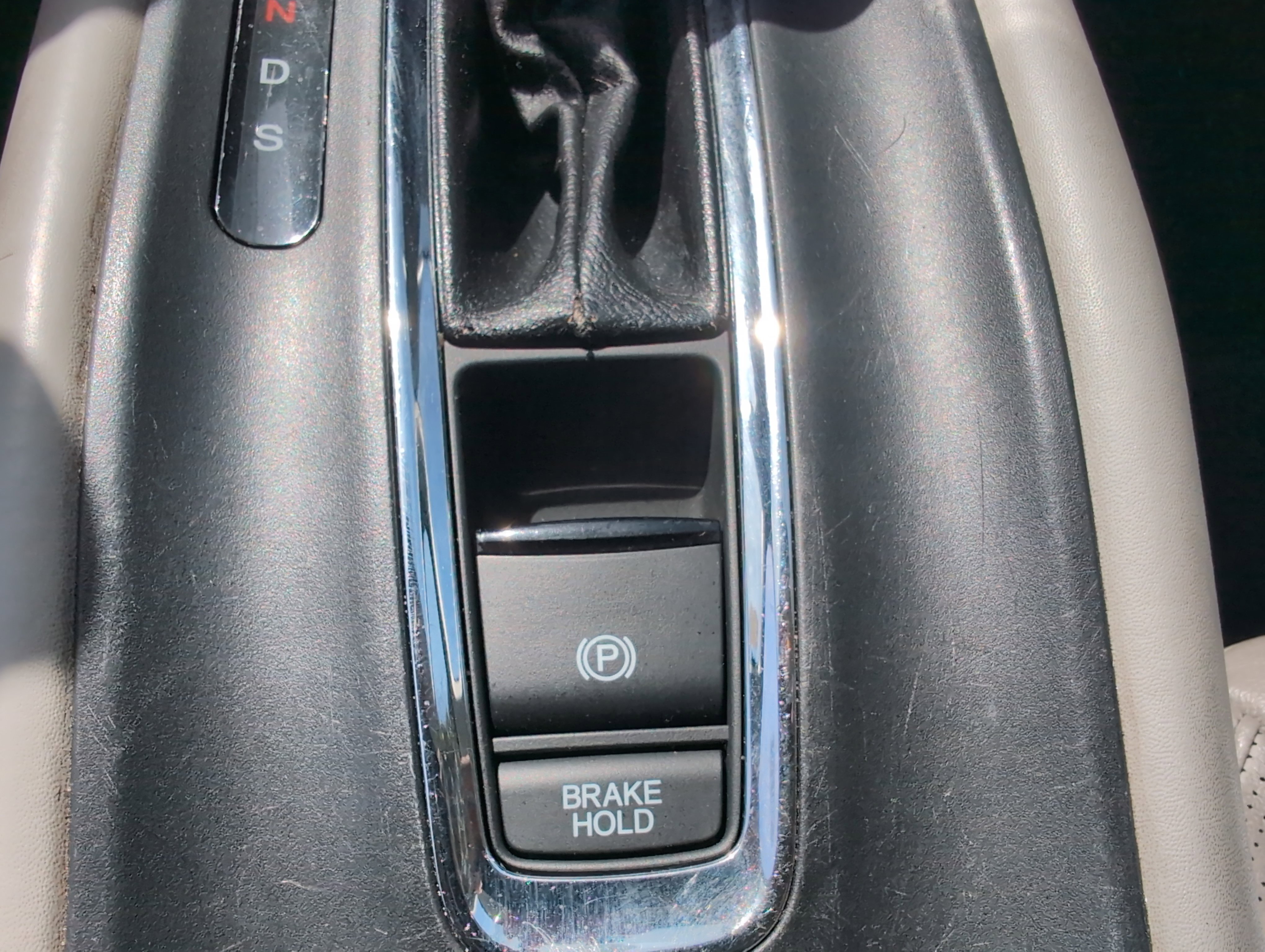 Used 2016 Honda HR-V EX-L image 35